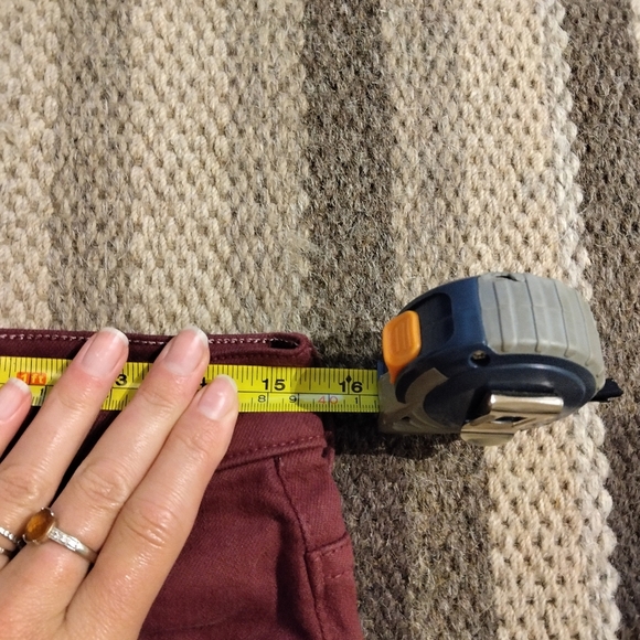 Mother High Waisted Weekender Skimp Flare Jeans in Play Date Burgundy Size 31 - Picture 10 of 12